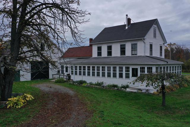 18 Metcalf Rd, Winthrop, ME 04364