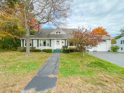 51 Bradley St, Saco, ME 04072