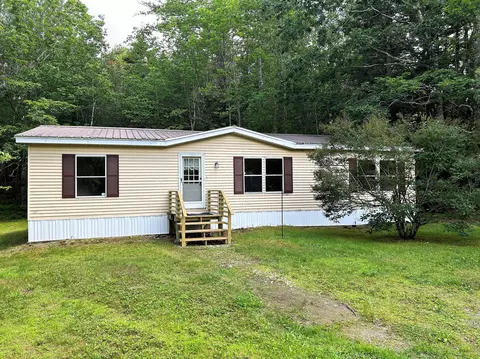 301 Swan Lake Ave, Belfast, ME 04915