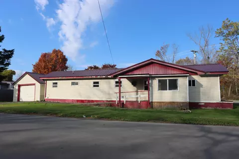 19 West St, Fairfield, ME 04937