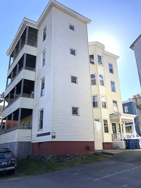 63 Emerson St, Portland, ME 04101