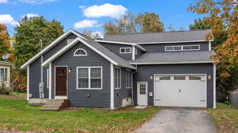 9 Greenwood St, Waterville, ME 04901