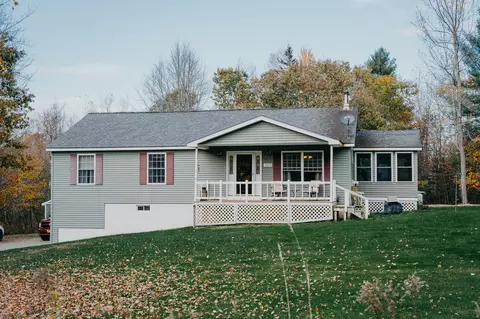 389 Town Farm Rd, Bucksport, ME 04416