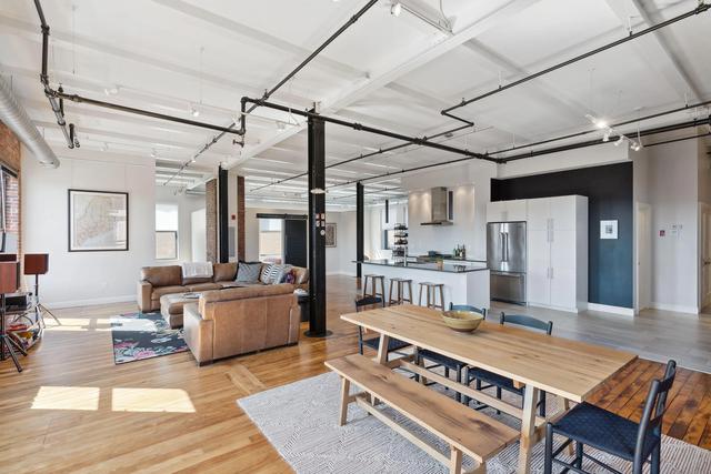 9 Brown St #3A, Portland, ME 04101