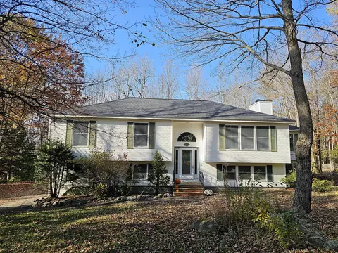 34 Westwood Rd, Bangor, ME 04401