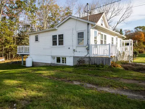 103 Snowball Hill Road Rd, Bristol, ME 04554