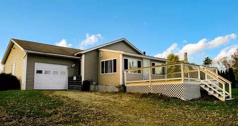 38 Tamarack Dr, Newport, ME 04953
