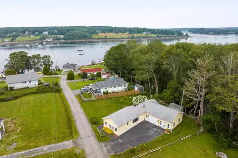 40 Paradise Rd, Bristol, ME 04554