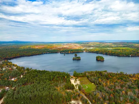 16 Shadow Lawn Dr, Standish, ME 04084