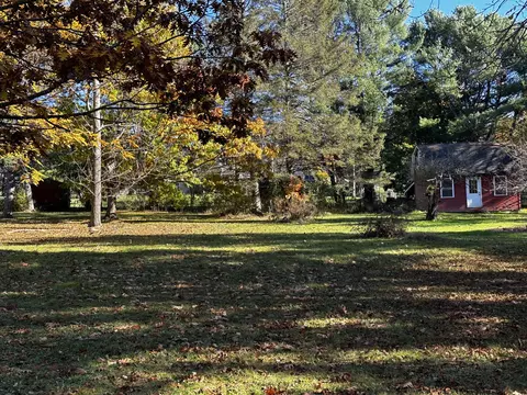 10 Cedar St, Bucksport, ME 04416
