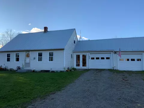 659 Dirigo Rd, China, ME 04358