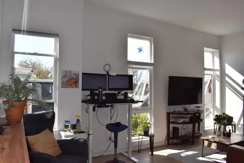 1 Joy Pl #3B, Portland, ME 04102