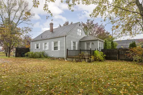 927 Brighton Ave, Portland, ME 04102
