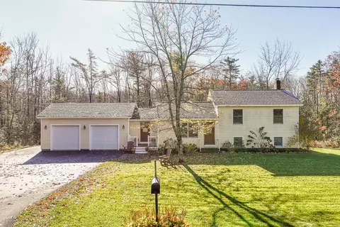 197 Bayside W, Owls Head, ME 04854