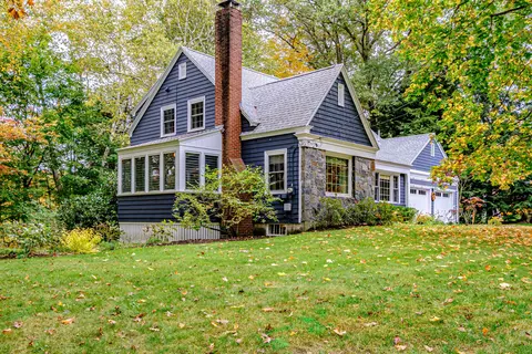 79 Ocean View Rd, Cape Elizabeth, ME 04107