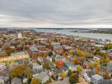 105 Brackett St #3, Portland, ME 04102
