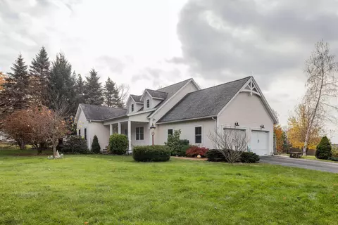 3 Sunset Ln, Berwick, ME 03901