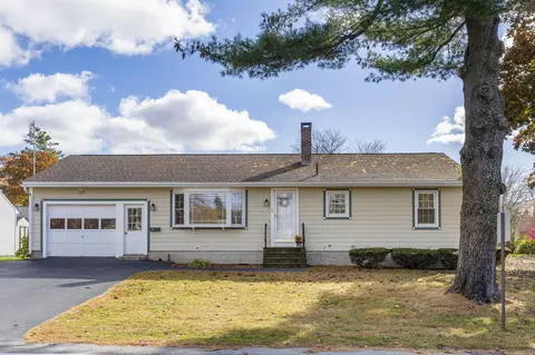 1 Franklin St, Saco, ME 04072
