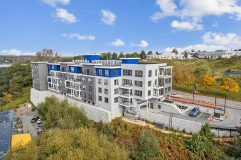 218 Washington Ave #202, Portland, ME 04101