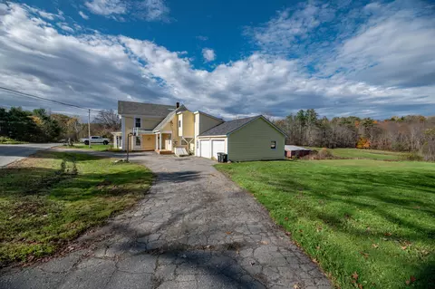 101 Main St, Mercer, ME 04957