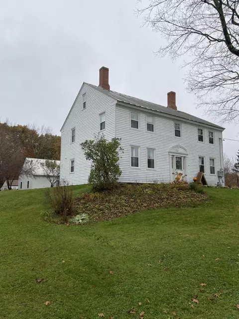 1108 Cross Hill Rd, Vassalboro, ME 04989