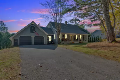 363 Randall Rd, Lewiston, ME 04240
