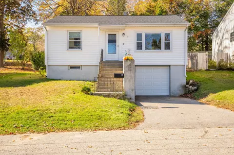 25 Lawn Ave, South Portland, ME 04106