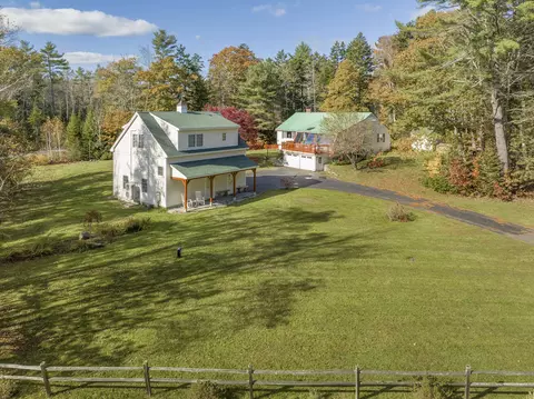 185 Flying Point Rd, Freeport, ME 04032