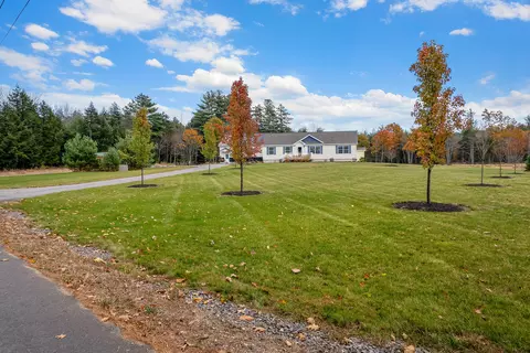 10 Togue Brook Rd, Berwick, ME 03901