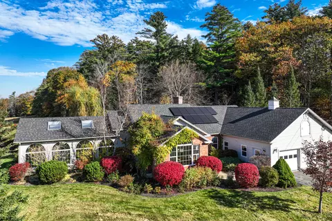 289 Fickett Rd, Pownal, ME 04069