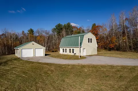 474 Death Valley Rd, Minot, ME 04258