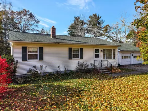 10 Mayland St, Oakland, ME 04963