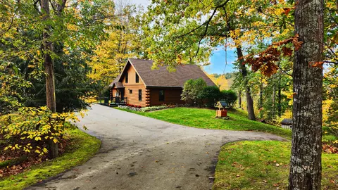 46 Hatfield Rd, Orrington, ME 04474