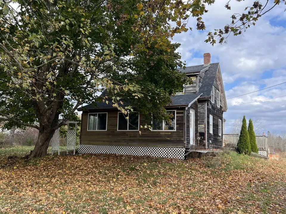 819 Red Bridge Rd, Ellsworth, ME 04605 24 Photos Movoto