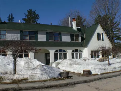 25 Spring St #3, Bethel, ME 04217