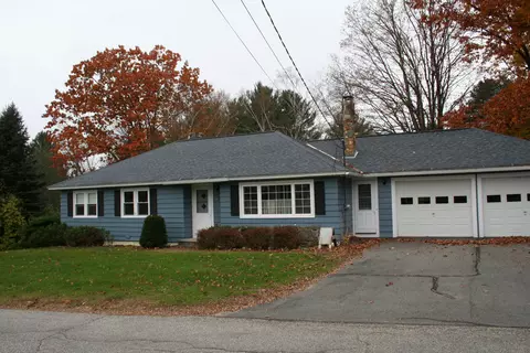32 Sunset Ave, Wilton, ME 04294