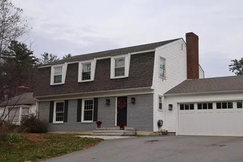 99 Cedarwood Rd, Auburn, ME 04210