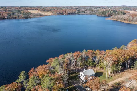 217 Station Ln, Warren, ME 04864