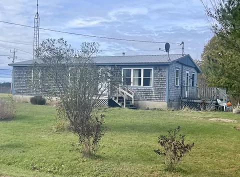 2 Norwood Rd, Eastport, ME 04631
