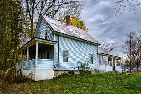 45 Sebasticook Ave, Newport, ME 04953