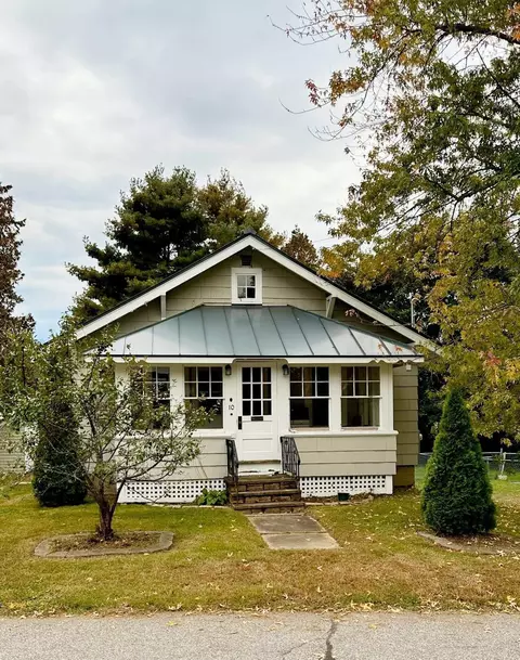 10 Longwood Ave, Augusta, ME 04330