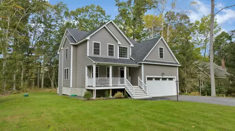 29 Donica Rd, York, ME 03909