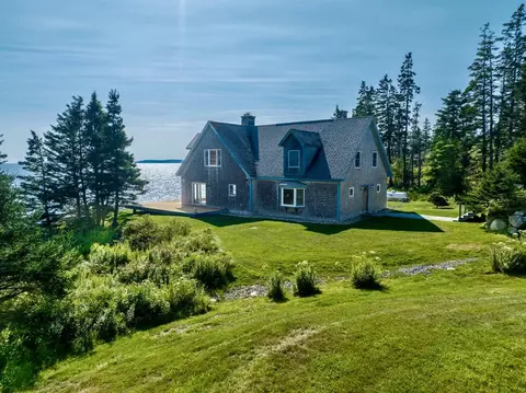 114 Cape Cir, Addison, ME 04606