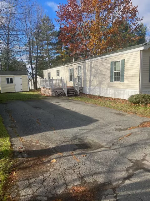 5 A St, Bangor, ME 04401