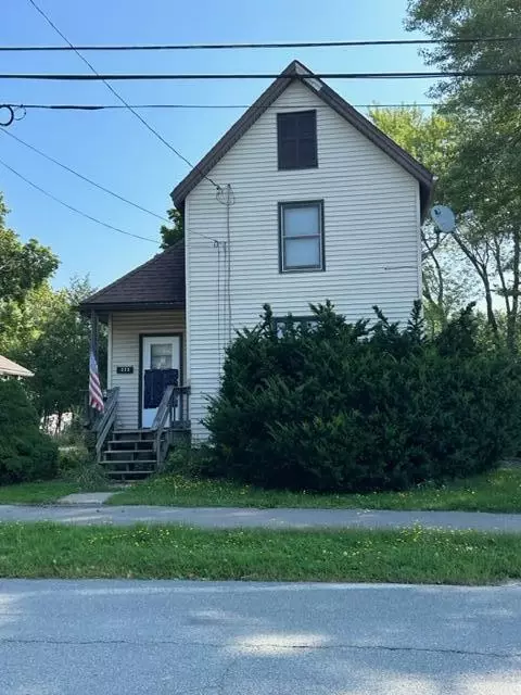 223 Palm St, Bangor, ME 04401