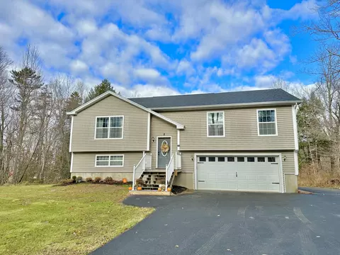 5 Ash Rd, Dedham, ME 04429