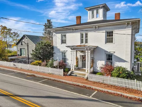 168 Main St, Belgrade, ME 04917