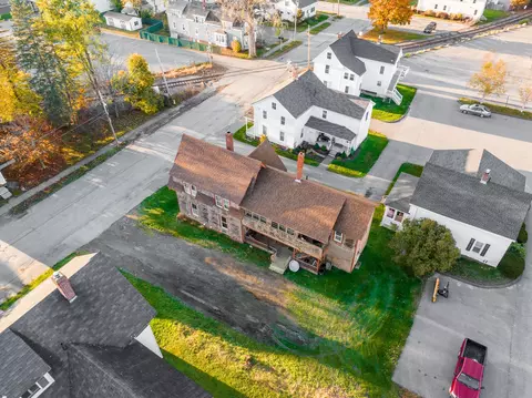 210 Center St, Brewer, ME 04412