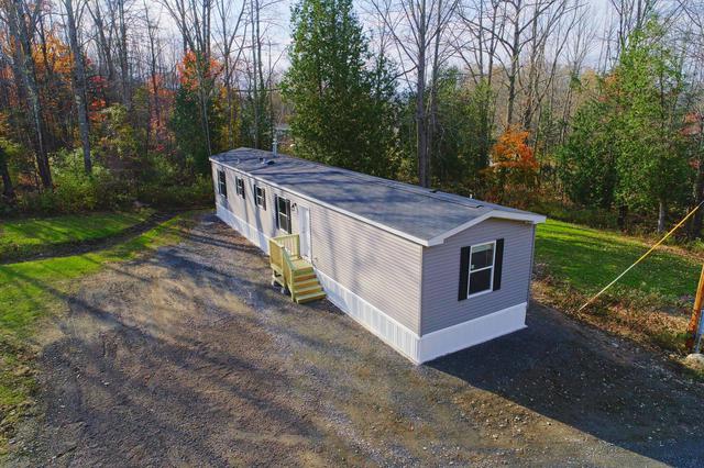 86 Norridgewock Rd, Fairfield, ME 04937