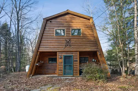 469 Salem Rd, Kingfield, ME 04947